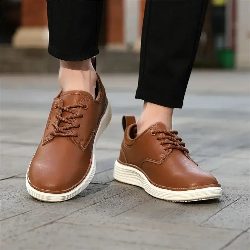 Zapatillas de cuero Carvelli